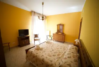 Rexer-Campobasso-Vendesi-Casa-con-Licenza-BB-a-Campobasso-Centro-CameraDaLetto