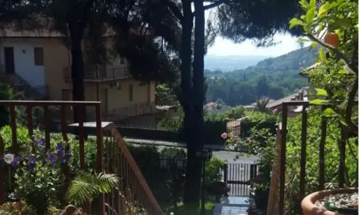 Rexer-Trecastagni-Villetta-a-schiera-in-via-Papa-Giovanni-XXIII-a-Trecastagni-TERRAZZO