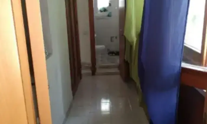 Rexer-Ancona-Bilocale-in-vendita-in-via-di-Pietralacroce-ad-Ancona-Bagno