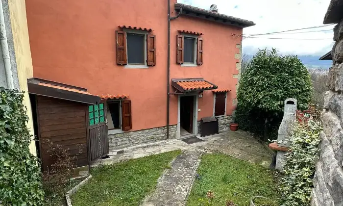 Rexer-Castiglione-dei-Pepoli-A-SERRAGLIO-FRAZIONE-DI-BARAGAZZA-Casa-su-due-piani-con-piccolo-giardinetto-Altro