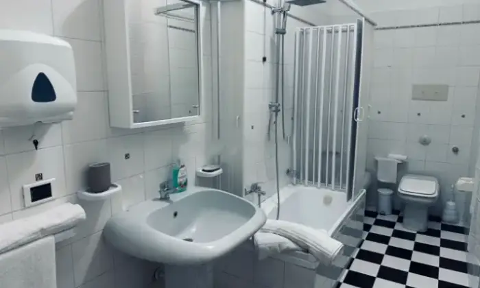 Rexer-Montesilvano-Appartamento-in-Via-Giuseppe-Verrotti-Montesilvano-Bagno