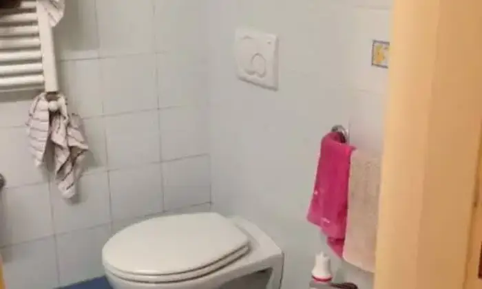Rexer-Siena-Appartamento-in-vendita-in-via-Pantaneto-a-Siena-Bagno