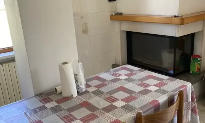 Rexer-San-Buono-Luminosa-e-ampia-casa-di-paese-Cucina