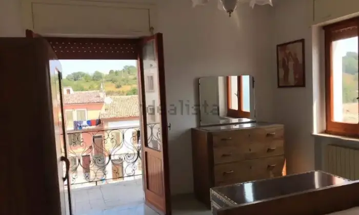 Rexer-San-Buono-Luminosa-e-ampia-casa-di-paese-CameraDaLetto