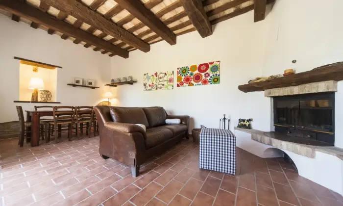 Rexer-Cingoli-Casa-di-campagna-vicino-Cingoli-Salone