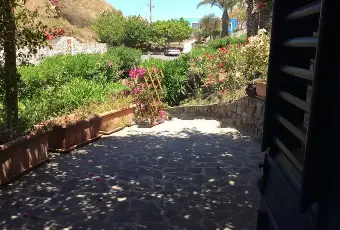 Rexer-Vulcano-Porto-Villa-bifamiliare-Contrada-Lentia-Vulcano-Lipari-Terrazzo