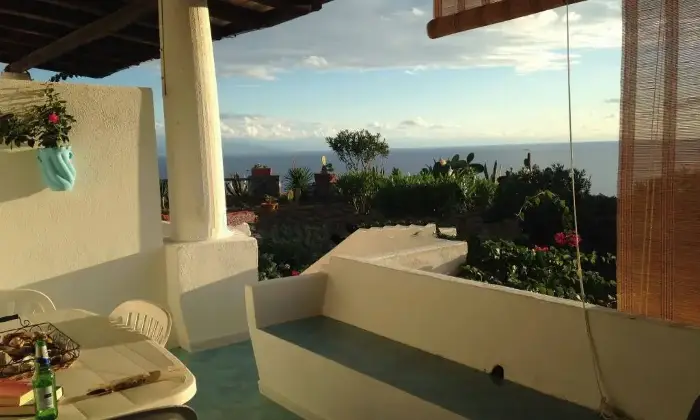 Rexer-Vulcano-Porto-Villa-bifamiliare-Contrada-Lentia-Vulcano-Lipari-Terrazzo