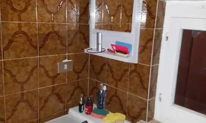 Rexer-Serra-San-Bruno-Appartamento-in-vendita-a-Serra-San-Bruno-Bagno