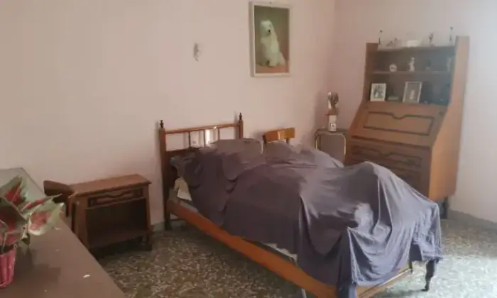 Rexer-Castellaneta-Trilocale-in-vendita-in-via-Ospedale-Castellaneta-CameraDaLetto