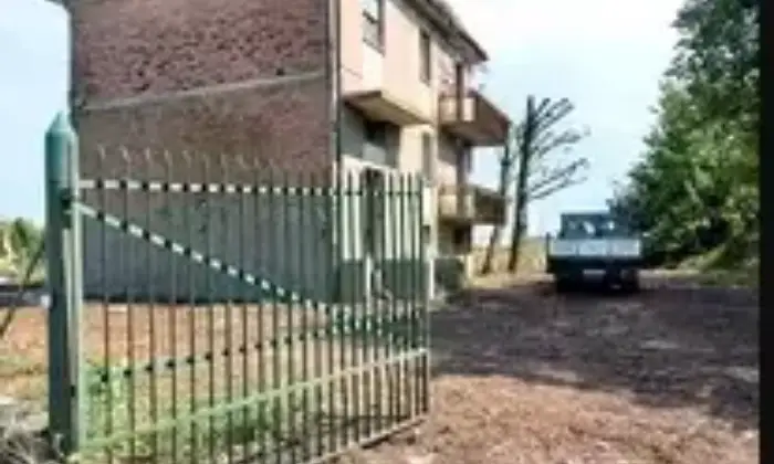 Rexer-Copparo-Villa-indipendente-bifamiliare-Giardino