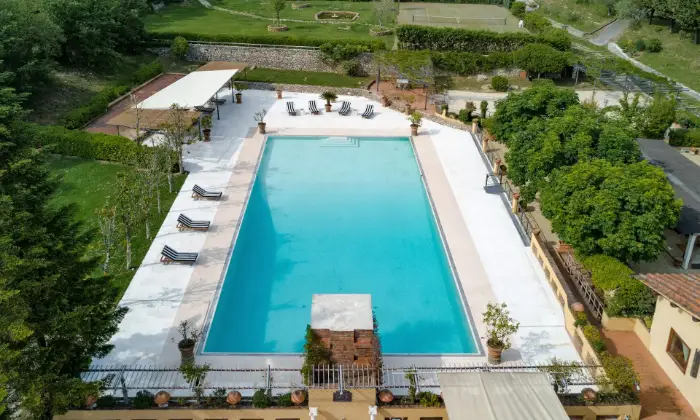 Rexer-Firenze-Villa-con-piscina-Firenze-colline-Giardino