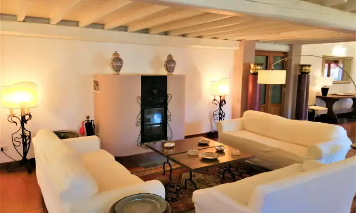 Rexer-Firenze-Villa-con-piscina-Firenze-colline-Salone
