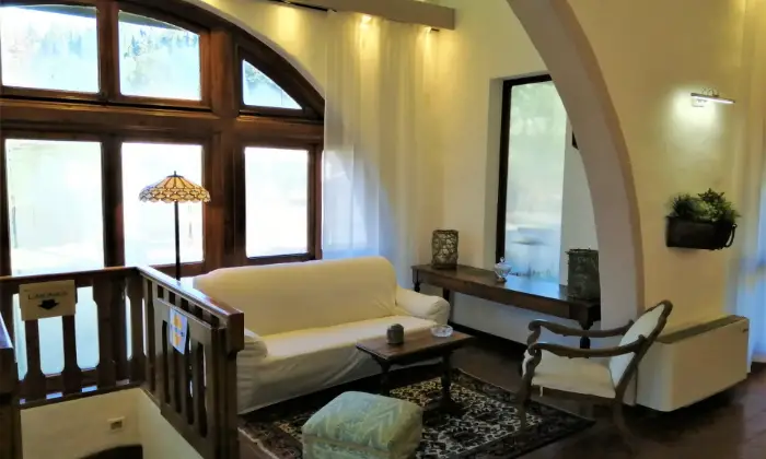 Rexer-Firenze-Villa-con-piscina-Firenze-colline-Salone