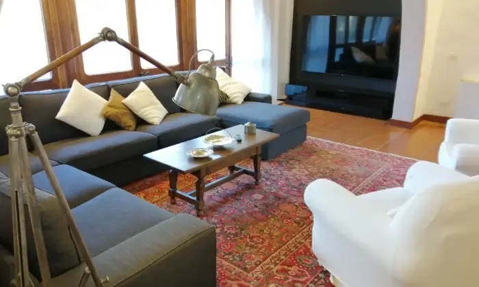 Rexer-Firenze-Villa-con-piscina-Firenze-colline-Salone