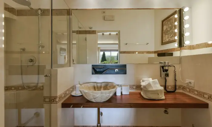 Rexer-Firenze-Villa-con-piscina-Firenze-colline-Bagno