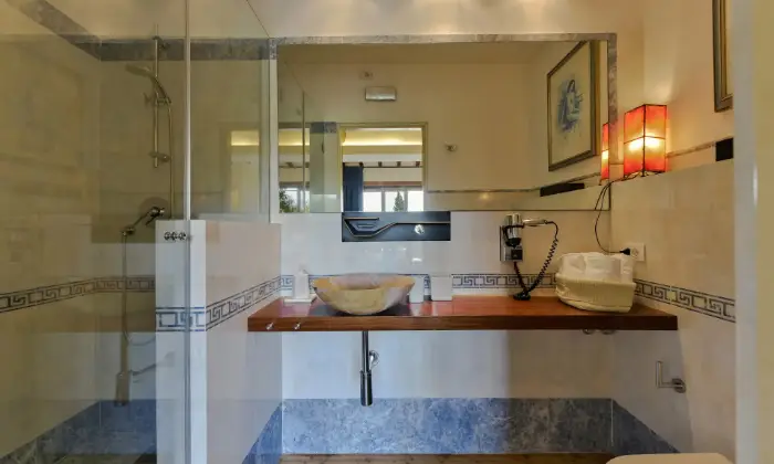Rexer-Firenze-Villa-con-piscina-Firenze-colline-Bagno