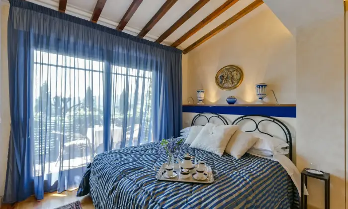 Rexer-Firenze-Villa-con-piscina-Firenze-colline-CameraDaLetto