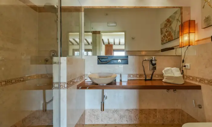 Rexer-Firenze-Villa-con-piscina-Firenze-colline-Bagno