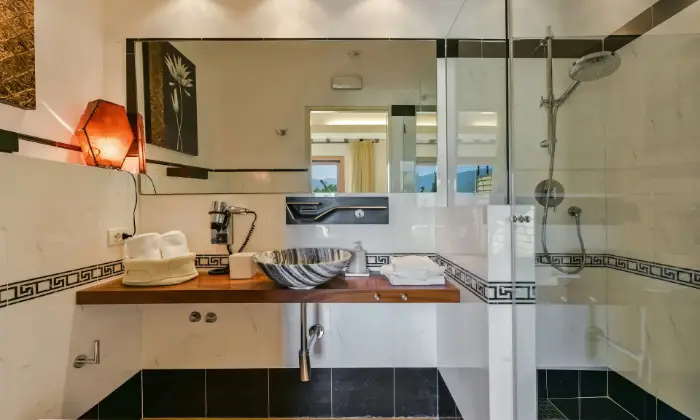 Rexer-Firenze-Villa-con-piscina-Firenze-colline-Bagno