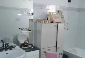 Rexer-Fiumefreddo-di-Sicilia-Appartamento-su-due-piani-in-vendita-a-Fiumefreddo-di-Sicilia-Bagno