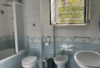 Rexer-Ischia-Appartamento-Ischia-vende-Bagno