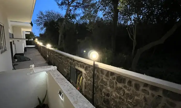 Rexer-Ischia-Appartamento-ristrutturato-con-veranda-e-cantina-Ischia-Terrazzo