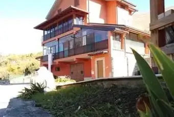 Rexer-Ortona-dei-Marsi-Vendesi-Villa-Ottime-condizioni-ORTONA-DEI-MARSI-Terrazzo