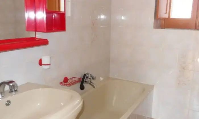 Rexer-Lauria-Casa-in-vendita-in-Contrada-Valle-Salomone-a-Lauria-BAGNO