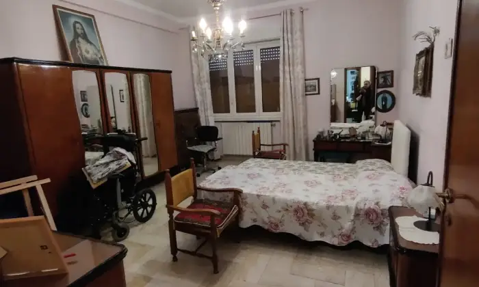 Rexer-Agrigento-APPARTAMENTO-CON-GARAGE-IN-VIA-EMPEDOCLE-CAMERA-DA-LETTO