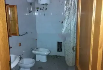 Rexer-Arienzo-Appartamento-su-due-piani-in-vendita-Bagno