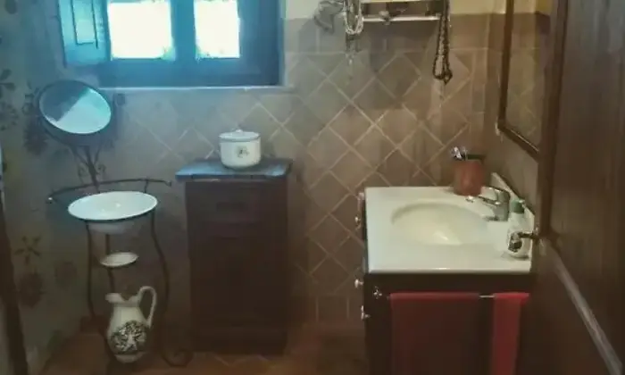 Rexer-Torrenieri-Appartamento-in-vendita-in-Via-della-Fiera-Bagno