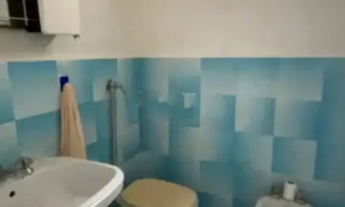 Rexer-Ispica-Appartamento-in-vendita-in-via-Giosu-Carducci-Bagno