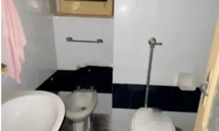 Rexer-Ispica-Appartamento-in-vendita-in-via-Giosu-Carducci-Bagno