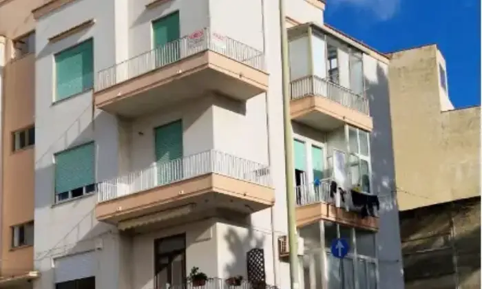 Rexer-Valderice-Quadrilocale-via-della-Vittoria-Garage