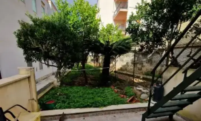 Rexer-Valderice-Quadrilocale-via-della-Vittoria-Giardino