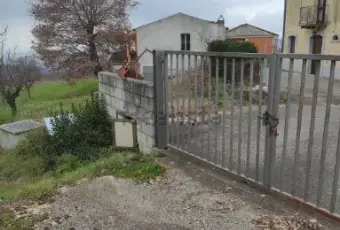 Rexer-Molinara-Propriet-rustica-a-Molinara-BN-in-via-Cesina-Contrada-Fonte-Liveri-Giardino