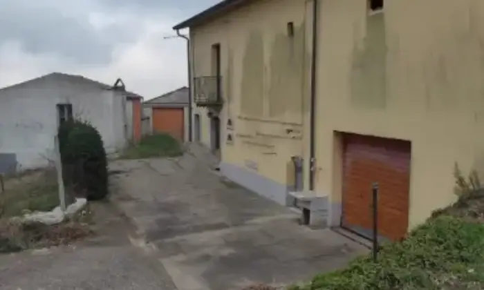 Rexer-Molinara-Propriet-rustica-a-Molinara-BN-in-via-Cesina-Contrada-Fonte-Liveri-Garage