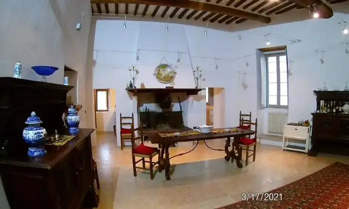 Rexer-Spello-Appartamento-in-Via-Torri-di-Properzio-Spello-Salone