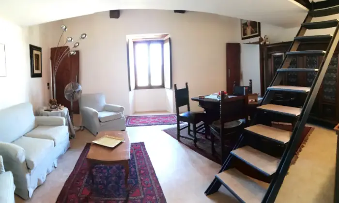Rexer-Spello-Appartamento-in-Via-Torri-di-Properzio-Spello-Salone