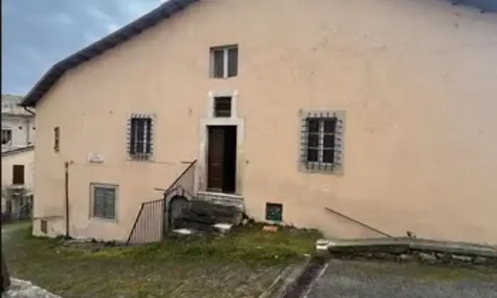Rexer-Monteleone-di-Spoleto-Casa-in-vendita-in-via-del-Carmine-Monteleone-di-Spoleto-Giardino