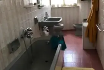 Rexer-Massa-Marittima-Appartamento-su-due-piani-in-vendita-in-borgo-Allegri-Bagno