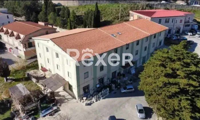 Rexer-Enna-Palazzina-di-recente-ristrutturazione-Altro