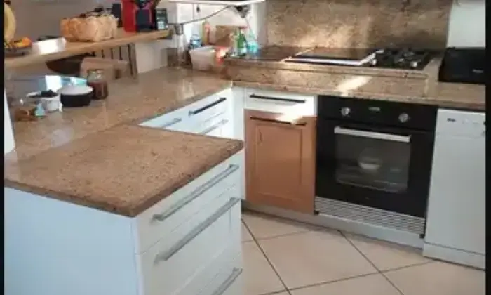 Rexer-Ceriana-Villa-con-piccola-piscina-Cucina