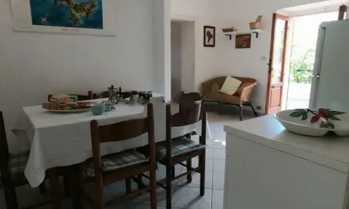 Rexer-Porto-Azzurro-Casa-di-paese-in-vendita-via-Provinciale-EstPorto-Azzurro-Salone