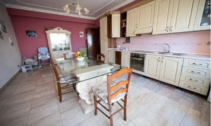 Rexer-Casteltermini-Quadrilocale-in-vendita-in-via-Guido-Pastore-a-Casteltermini-Cucina
