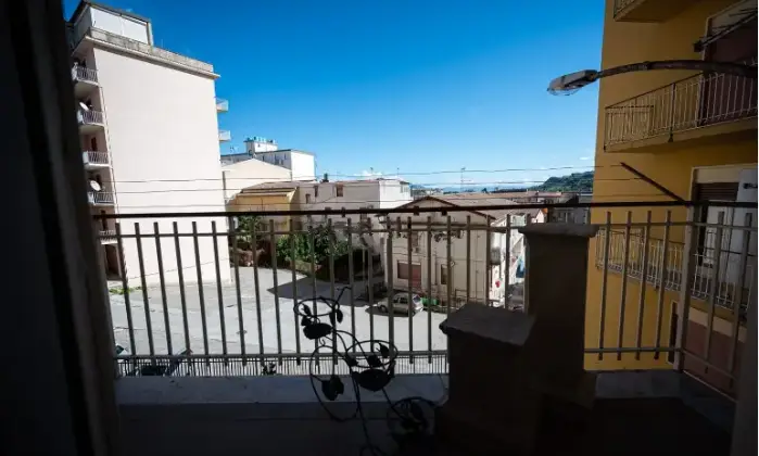 Rexer-Casteltermini-Quadrilocale-in-vendita-in-via-Guido-Pastore-a-Casteltermini-Terrazzo