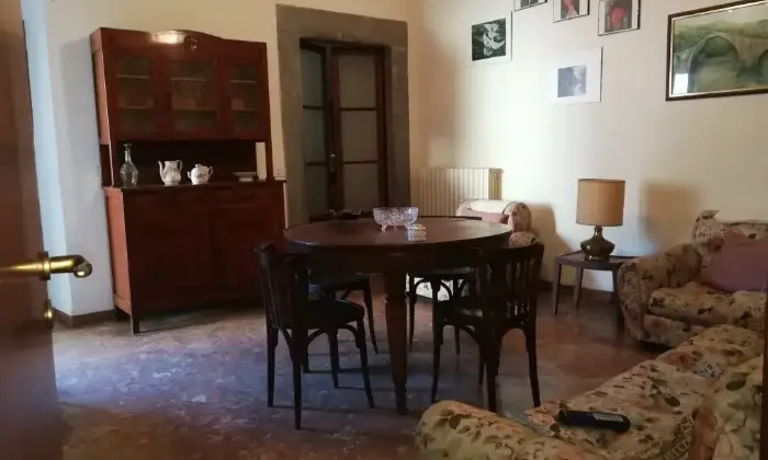 Rexer-Borgo-a-Mozzano-Palazzo-storico-di-charme-Salone