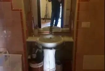 Rexer-Casole-dElsa-Vendesi-appartamento-indipendente-Bagno