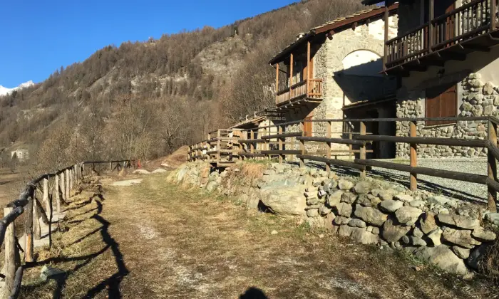 Rexer-Casteldelfino-Baita-chalet-in-val-Varaita-Casteldelfino-Terrazzo