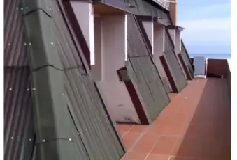 Rexer-Ortona-Appartamento-su-due-piani-in-vendita-in-via-Santa-Brigida-Terrazzo